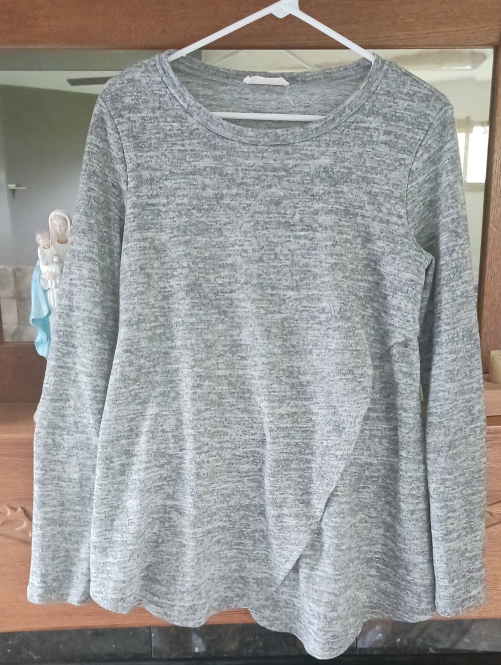 Hello MIZ Heather Gray Scoop Neck Knit Tulip Hem Nursing Top